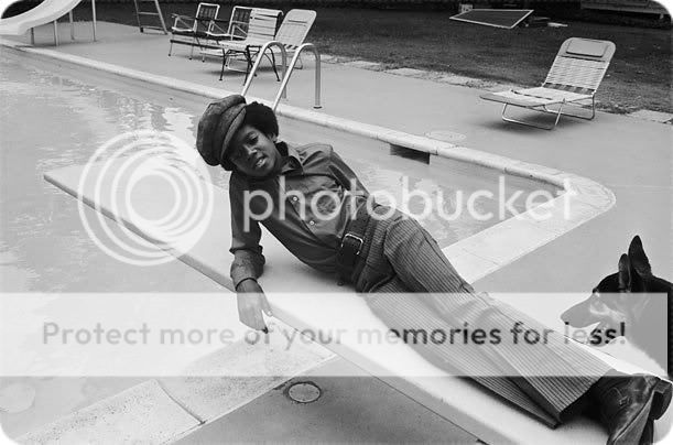 BEAUTIFUL-michael-jackson-15983484-611-404.jpg
