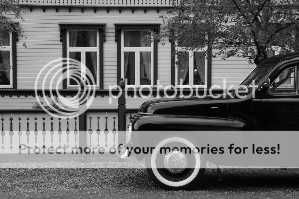 IMAGE: http://i848.photobucket.com/albums/ab43/themightypugs/IMG_2858_zpsa8e29e37.jpg