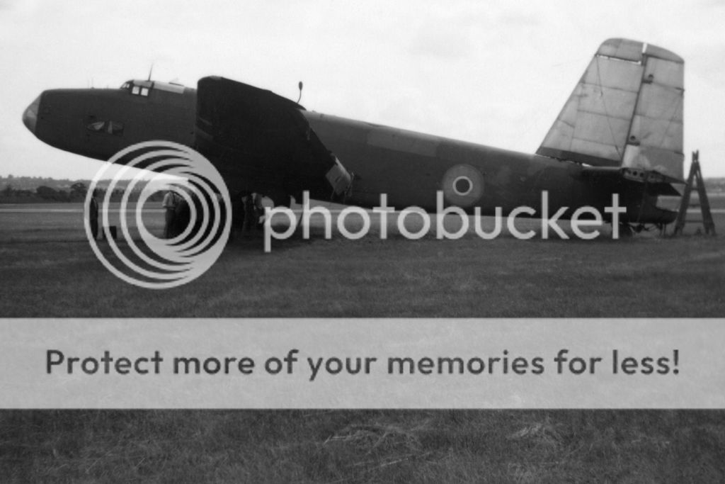 http://i848.photobucket.com/albums/ab45/jesterhud/Halifax%20A%20Mk%20VII%20PN323%20Halifax%20Radlett%201951.jpg